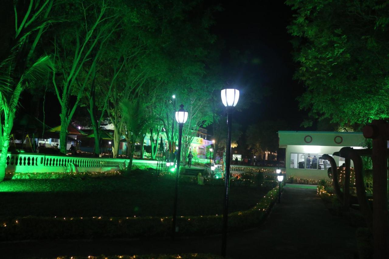 Fun And Food Resort & Holidays Harsola 外观 照片