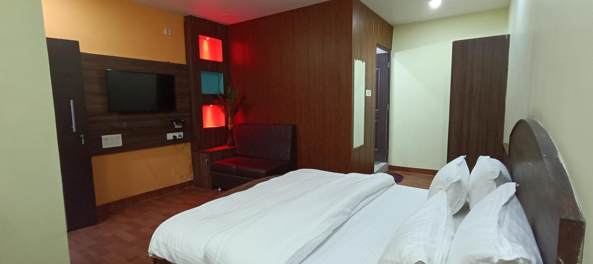 Fun And Food Resort & Holidays Harsola 外观 照片