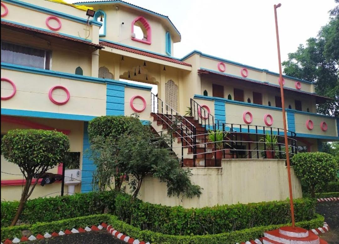 Fun And Food Resort & Holidays Harsola 外观 照片